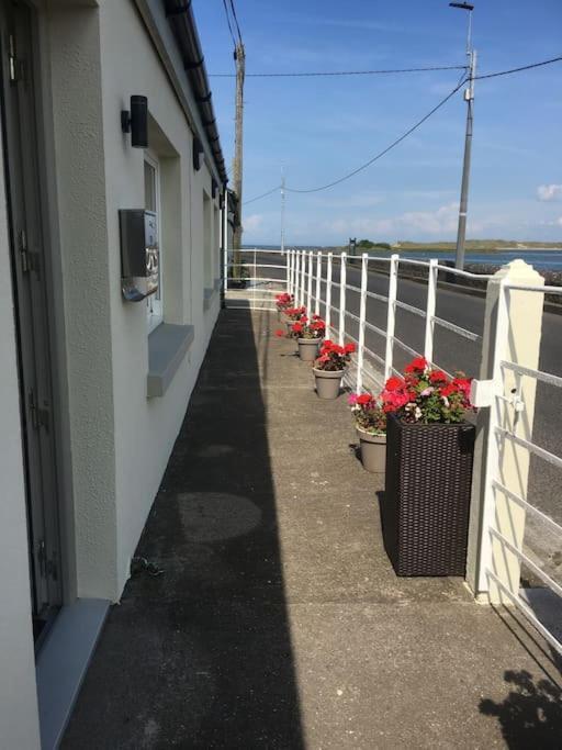 2 Quay Road, Killala. Stunning Sea Front Cottage Dış mekan fotoğraf