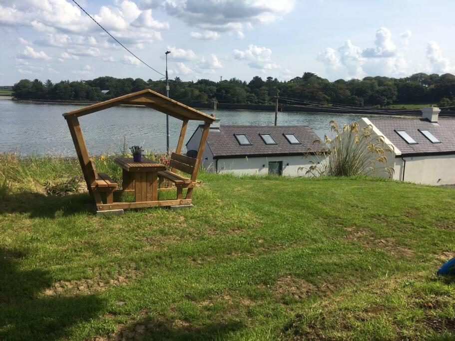 2 Quay Road, Killala. Stunning Sea Front Cottage Dış mekan fotoğraf